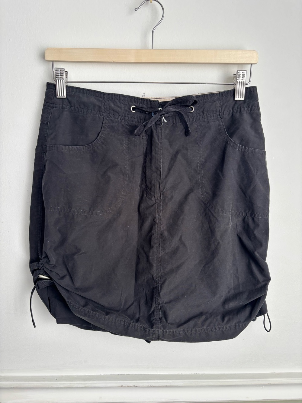 Denver Hayes Gorpcore Athletic Black Drawstring Cargo Skort Style- Size 4